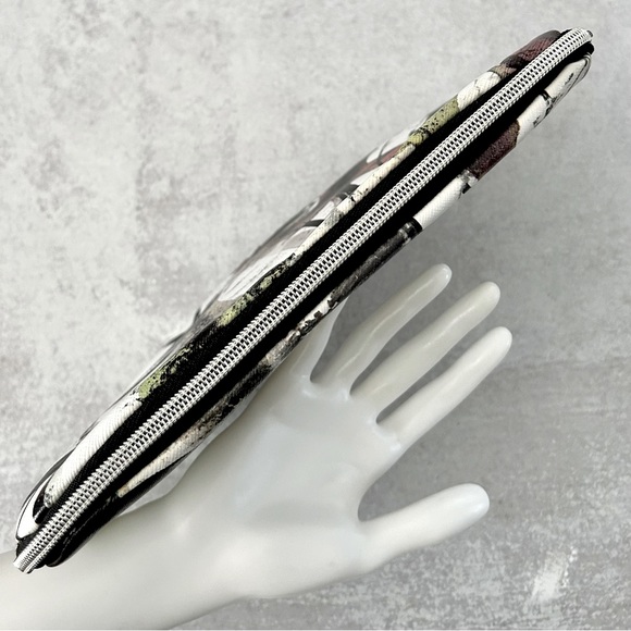 Proenza Schouler Mobile Device Tablet iPad Sleeve Clutch - Picture 5 of 8